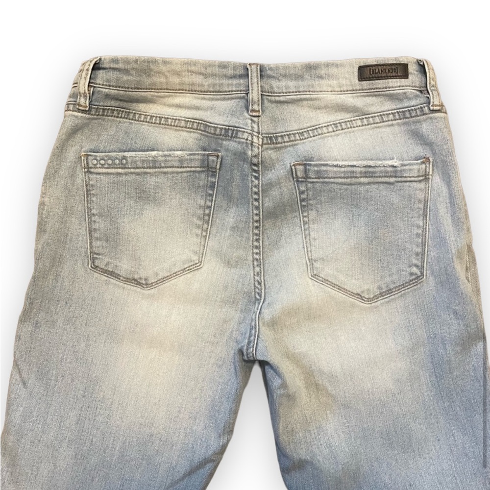 EUC Blank NYC. Mid Rise Skinny. Light Wash. Size 29. - Picture 5 of 5